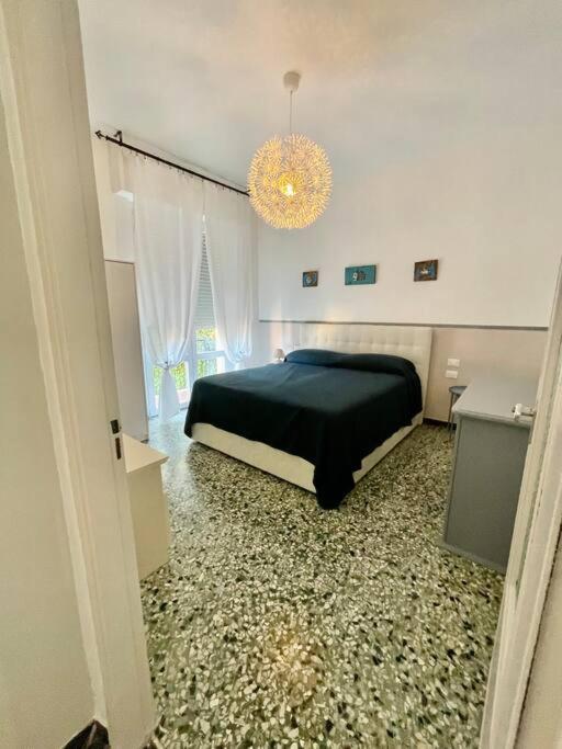 2-Bedroom Sunny Sea View With Balcony, La Casa Di Christine Монтероссо-аль-Маре Экстерьер фото
