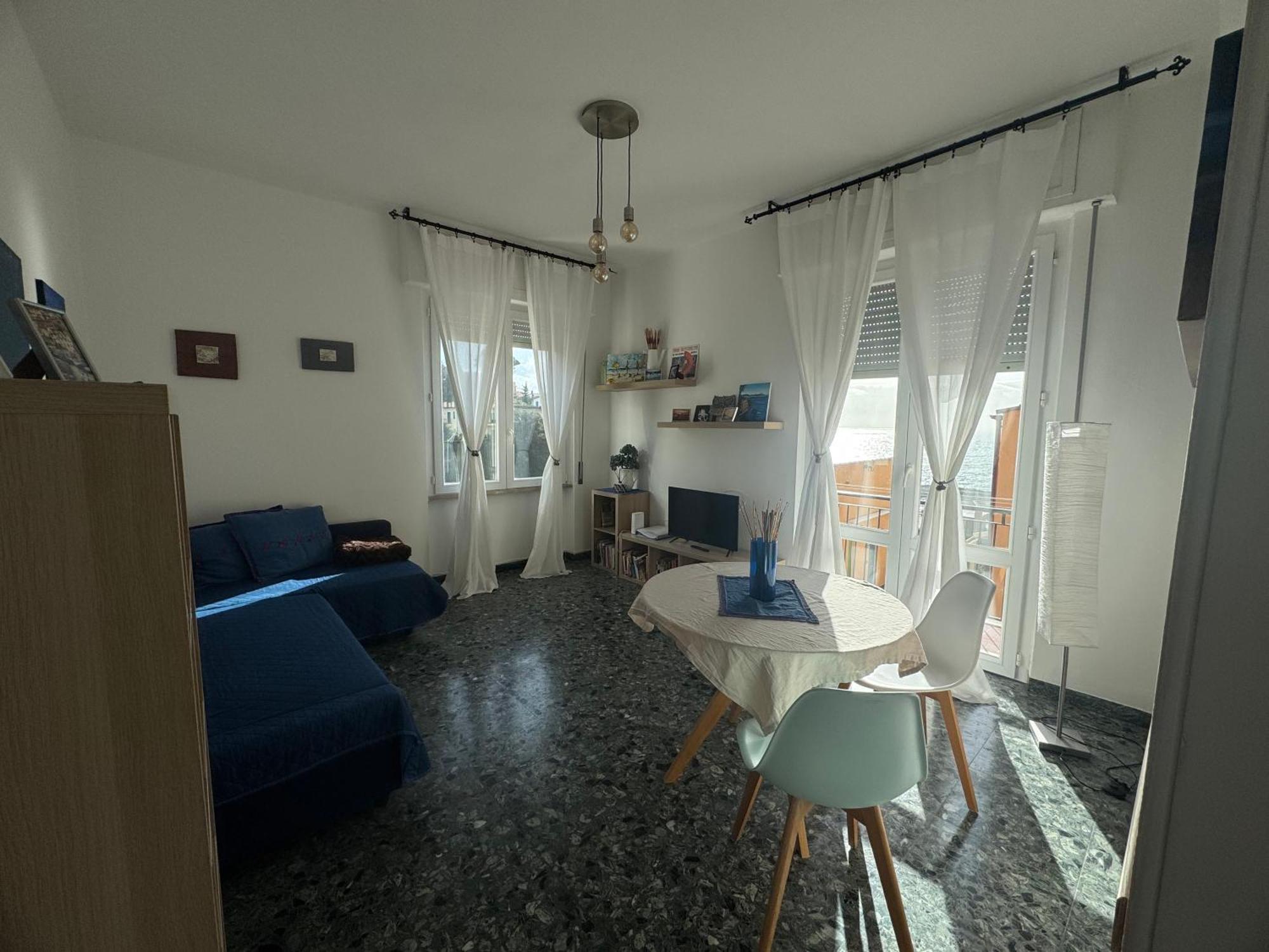 2-Bedroom Sunny Sea View With Balcony, La Casa Di Christine Монтероссо-аль-Маре Экстерьер фото