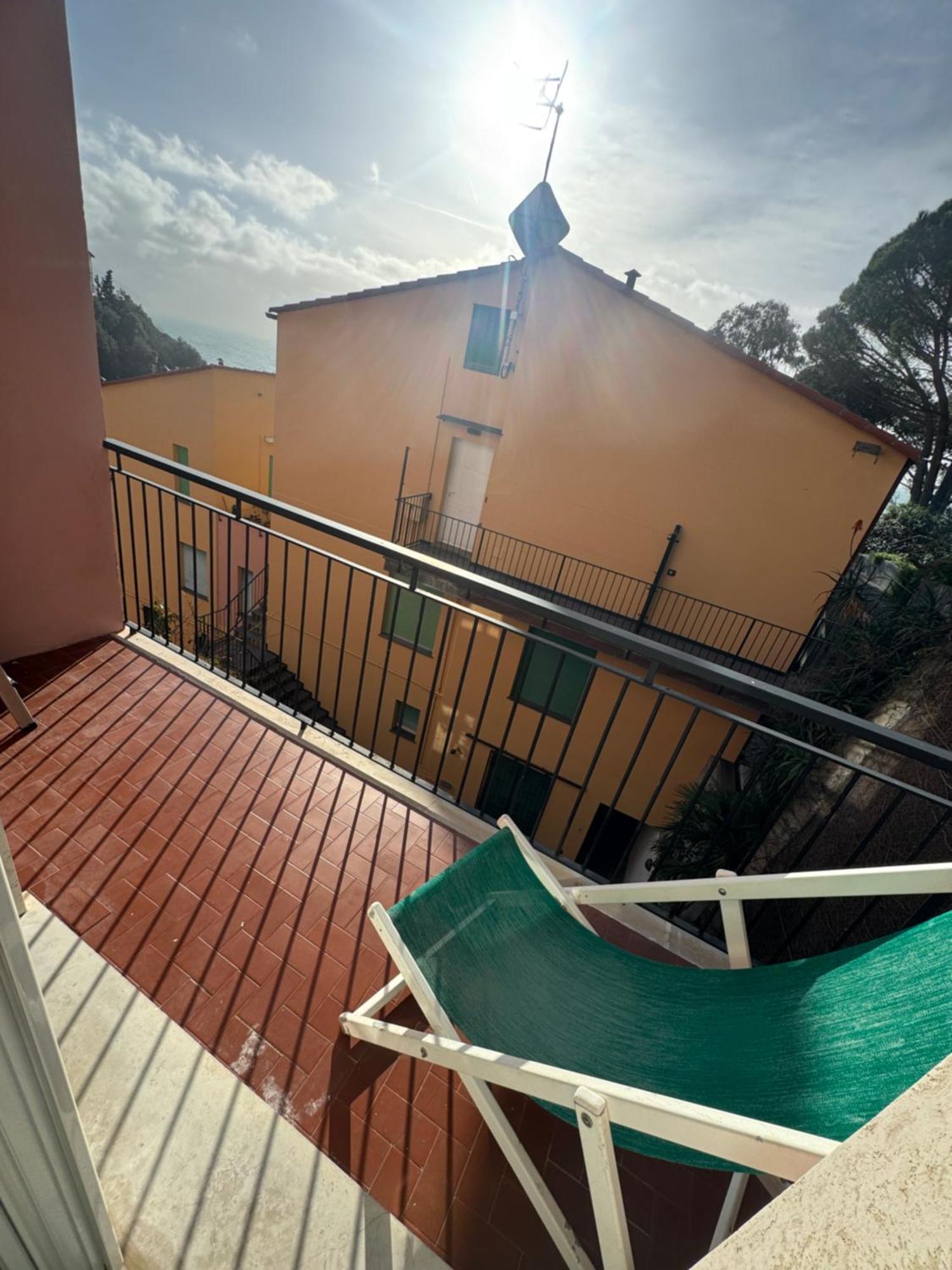 2-Bedroom Sunny Sea View With Balcony, La Casa Di Christine Монтероссо-аль-Маре Экстерьер фото