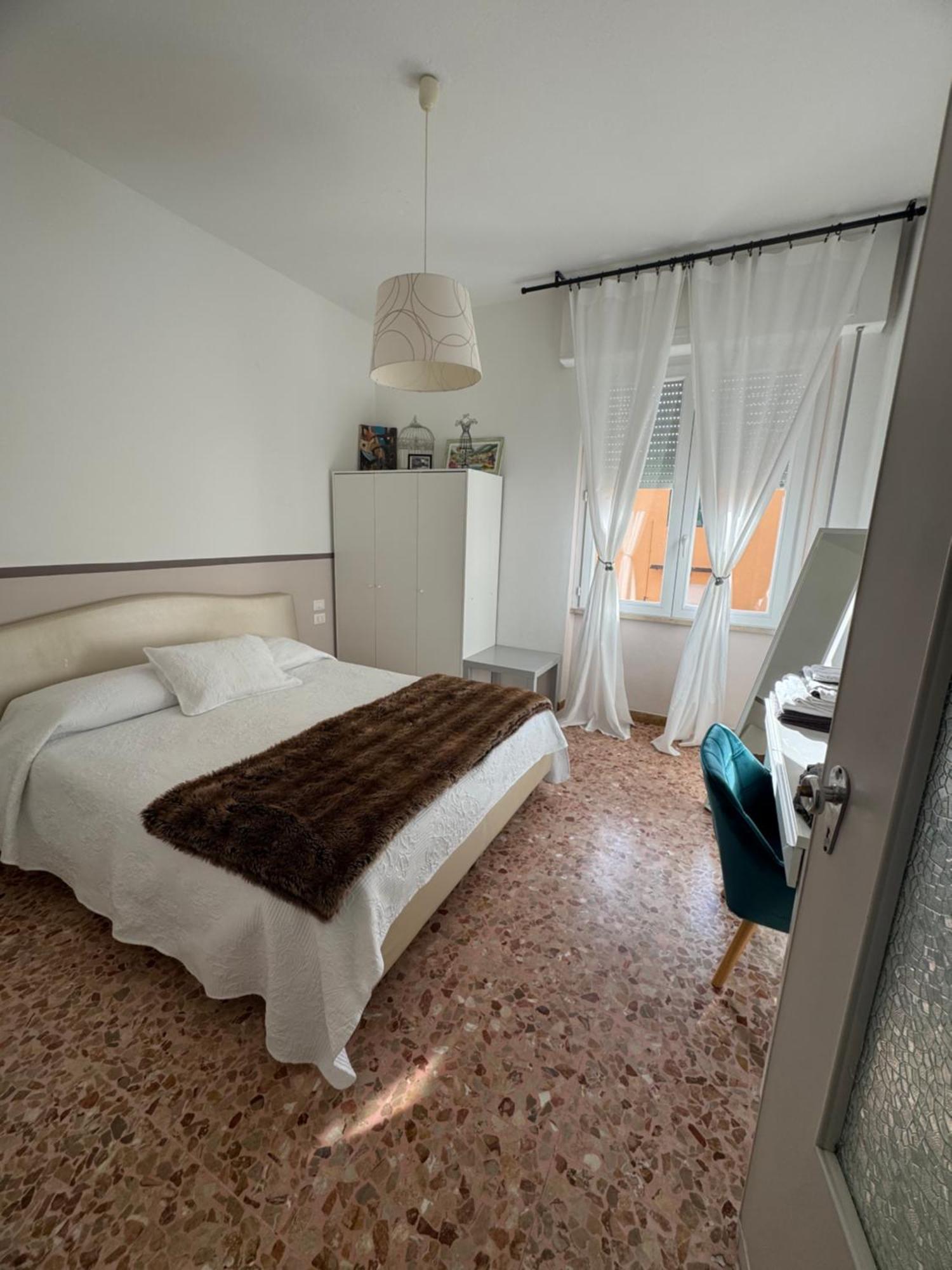2-Bedroom Sunny Sea View With Balcony, La Casa Di Christine Монтероссо-аль-Маре Экстерьер фото